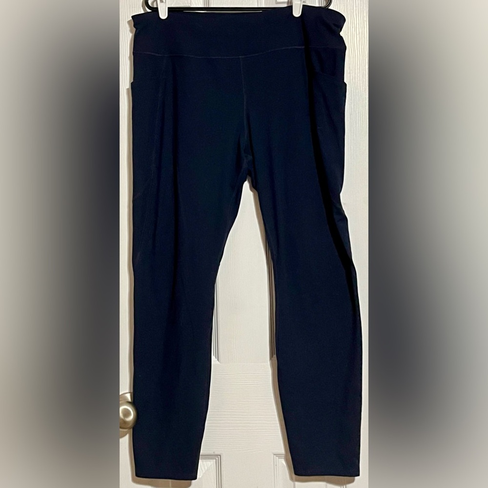Athletic Works Women's Dark Blue Leggings
